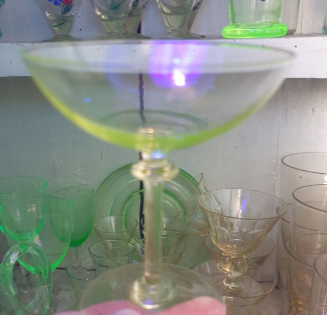 Liqueur glass honey yellow uranium-containing