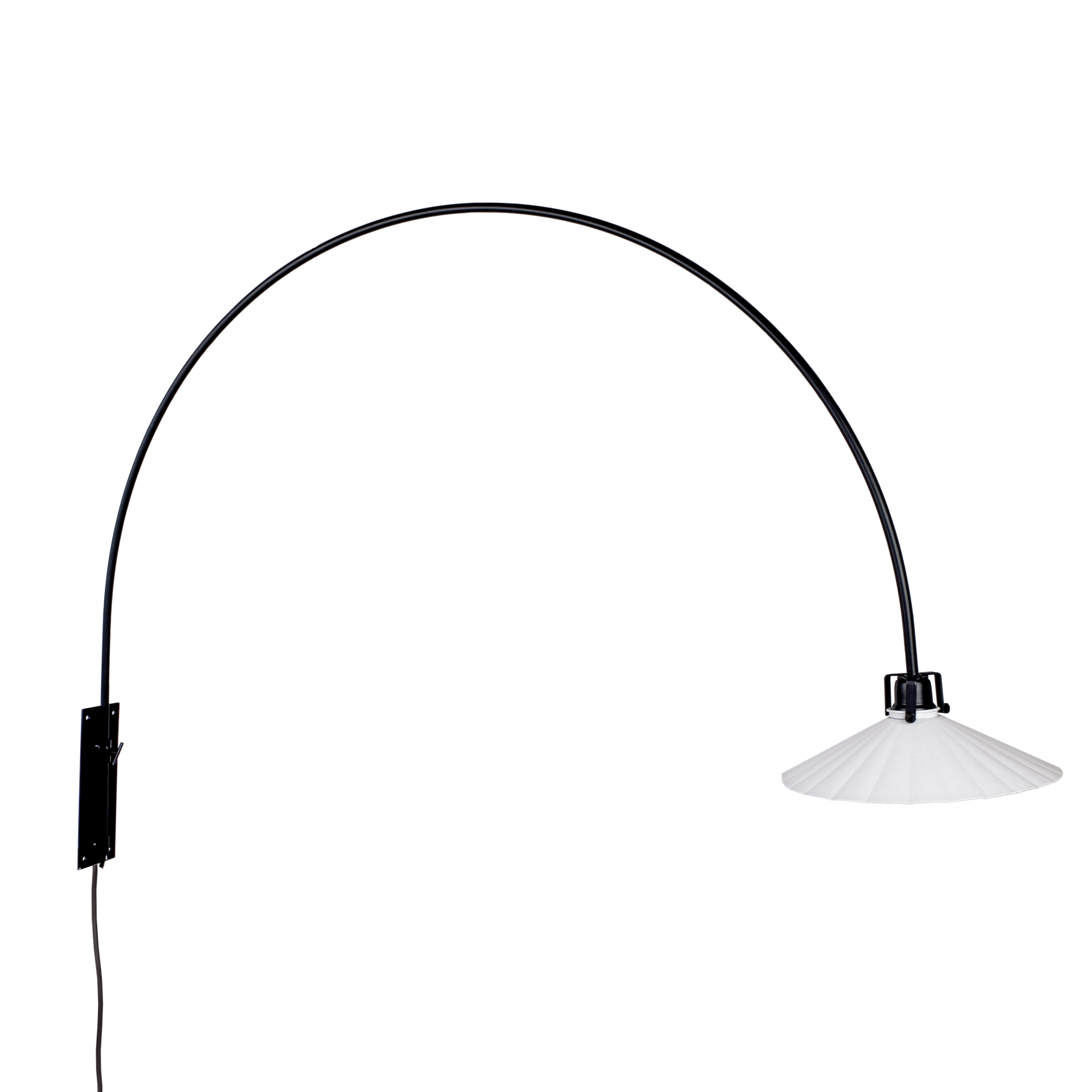 Vägglampa Anita – Stor Svart Metall | Industriell Design med Veckad Skärm