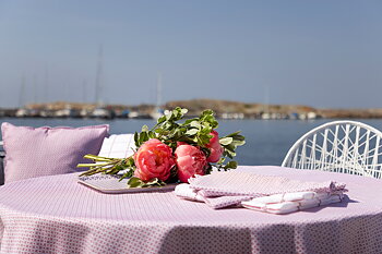 Table Cloth Destiny Red