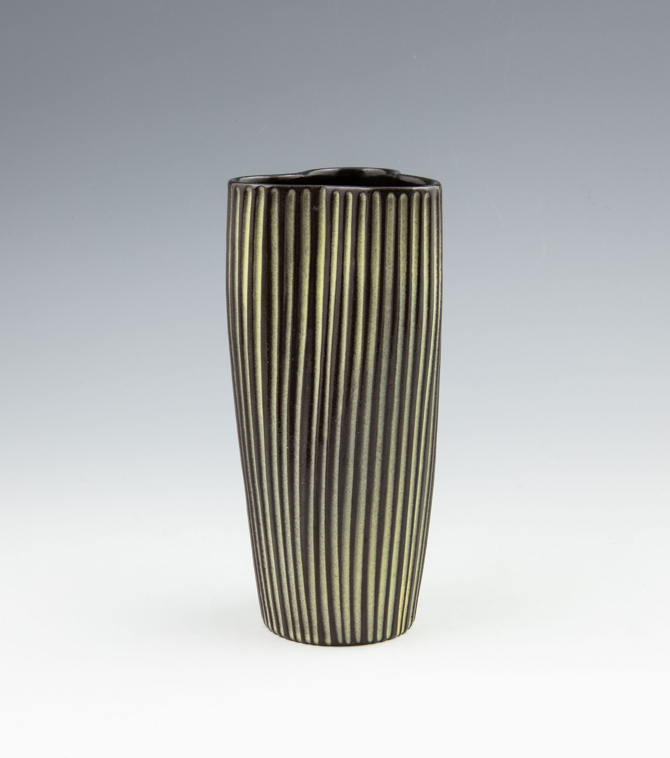Tricorn - Vase no. 2280 - 2
