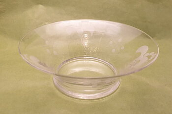 Bowl carved etched stylized palm trees