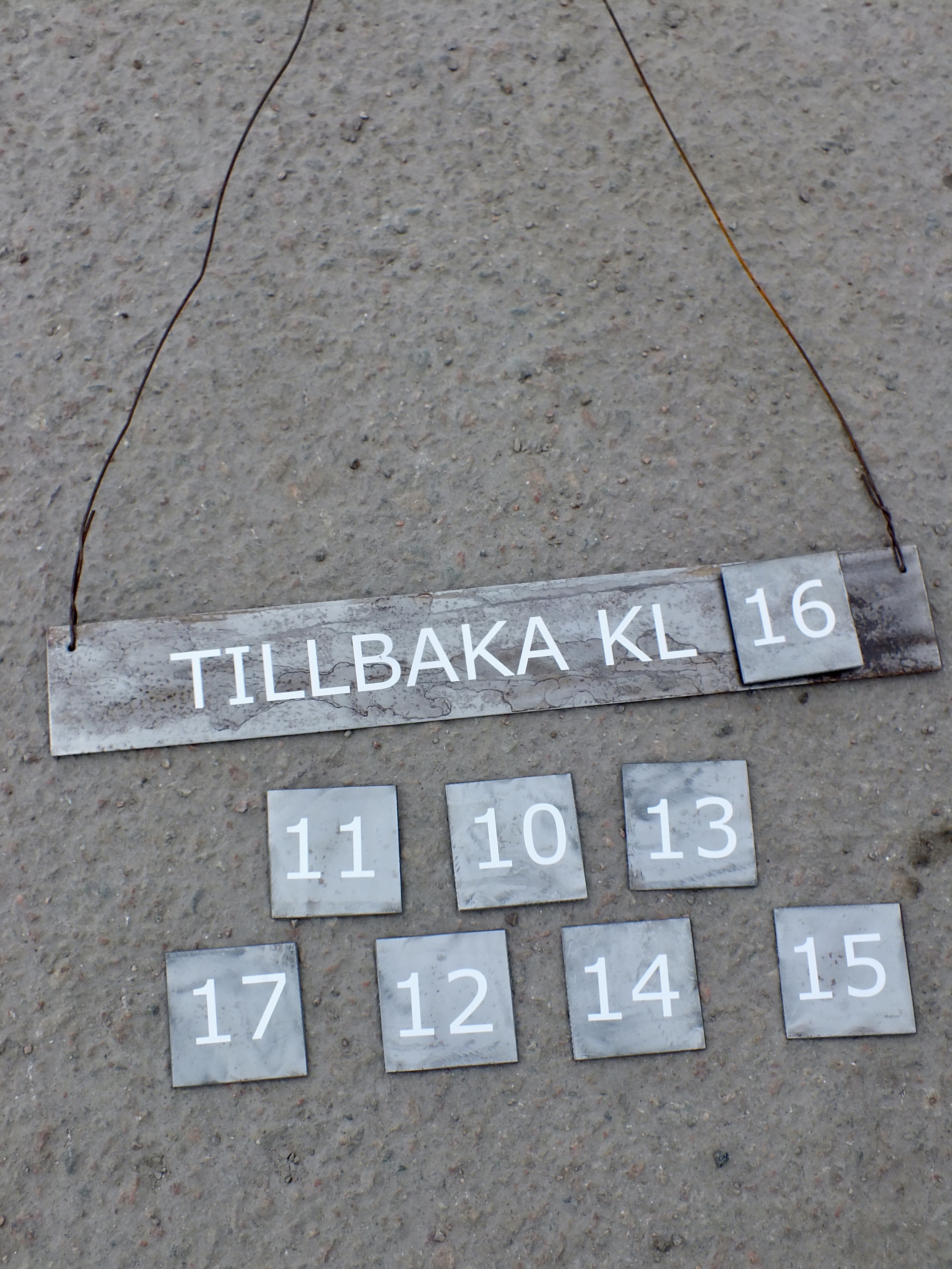 SKYLT MED UTBYTBARA DELAR