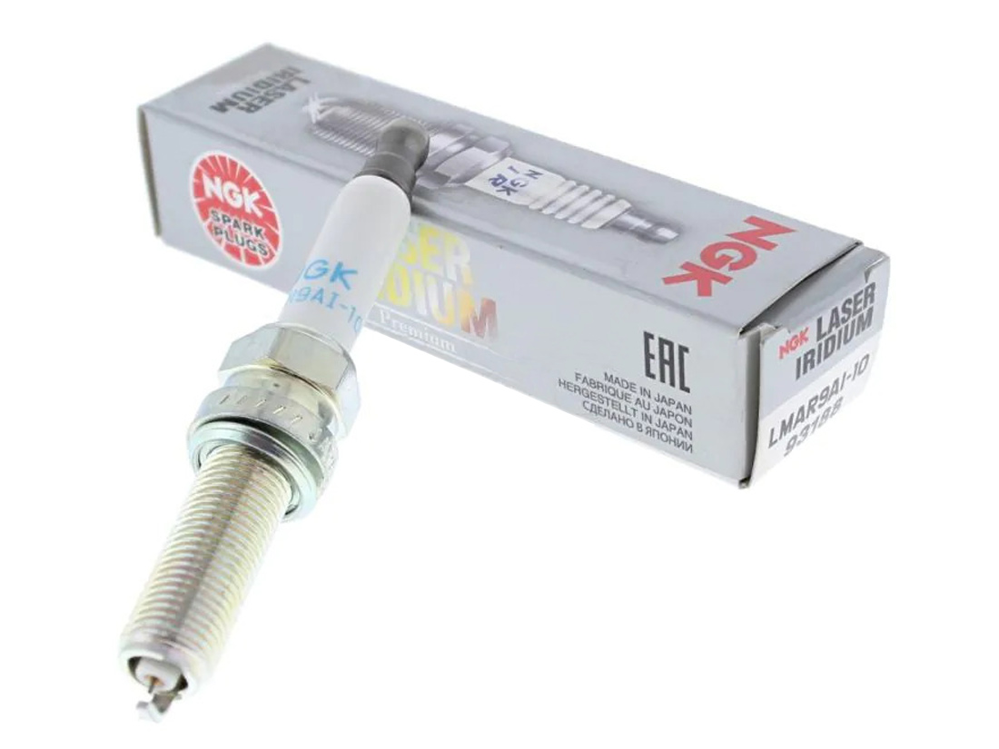 NGK Iridium LMAR9AI-10