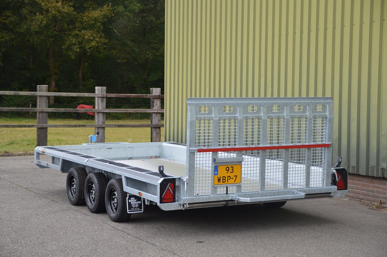 450 x 190 cm - 3500 kg = 3-axlad = Henra Maskintrailer - 2