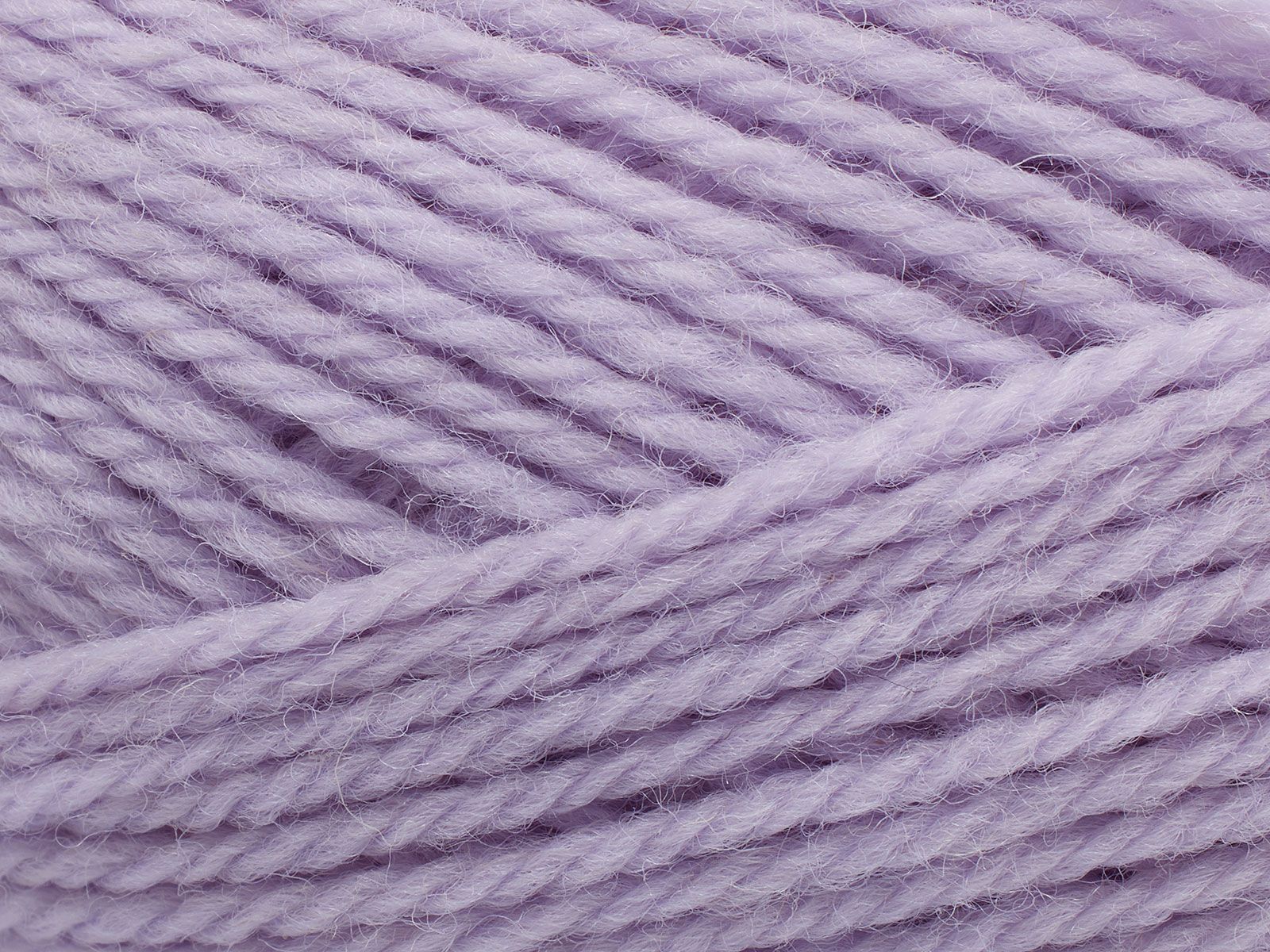 Pernilla - 369 Ljuslila