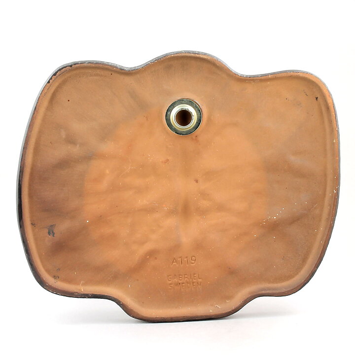 アーネ・エースプ   蝶モチーフの赤い陶板  30cm  1960年代