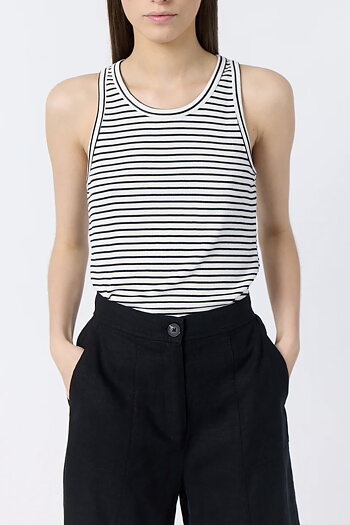 Leveté Room - Naja 13 Shorts Black