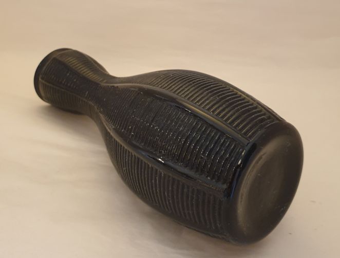 Åseda black ribbed vase 1950s - 2