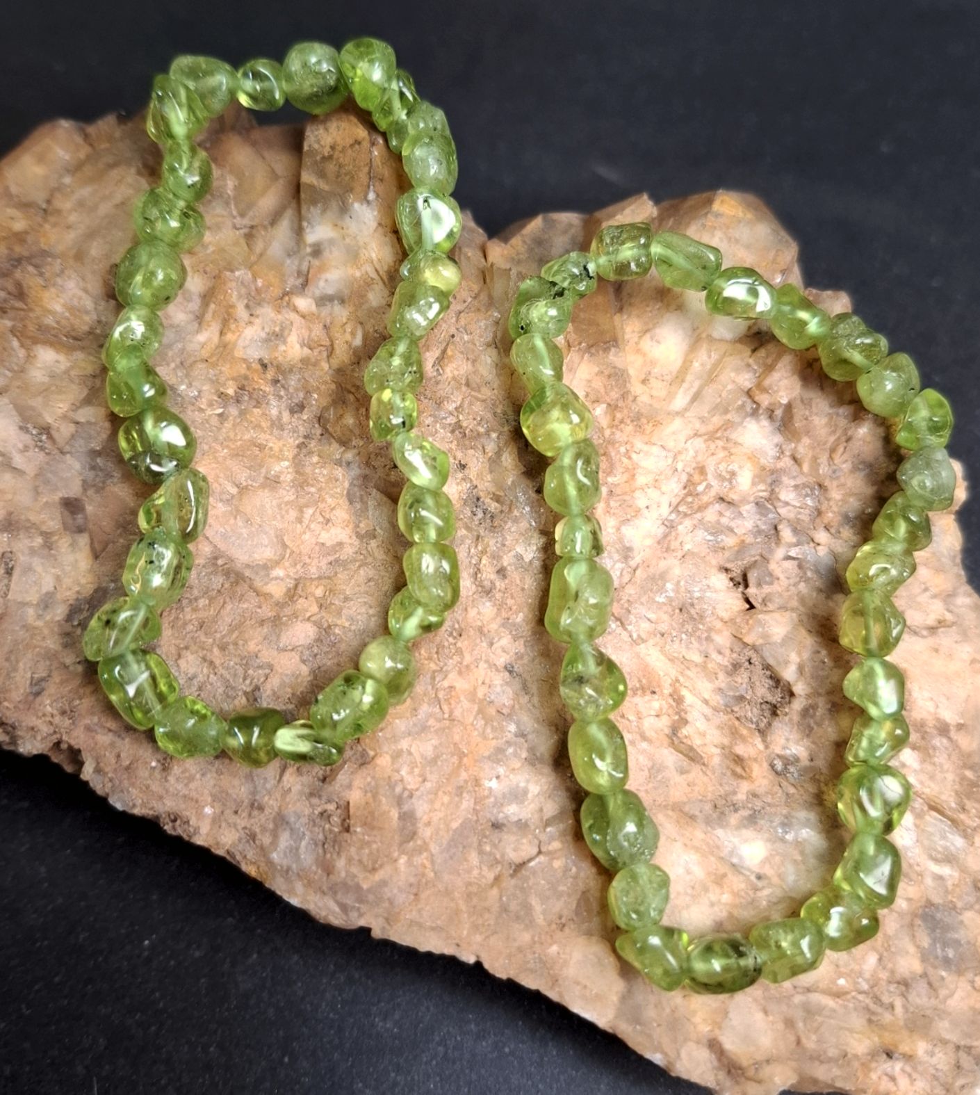 Peridot Armband, Formad Pärlor