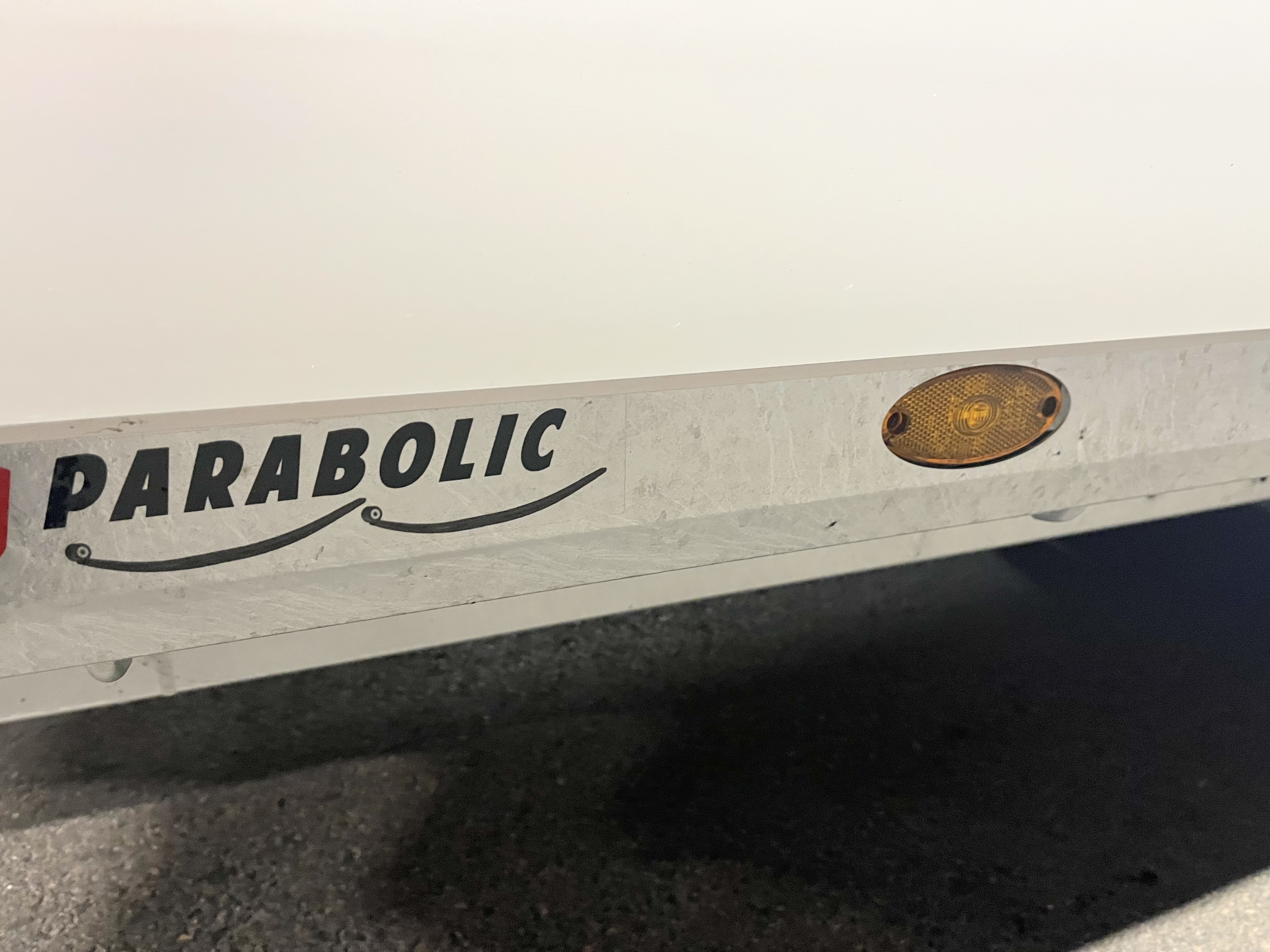 503 x 202 cm  :: 2700 - 3500 kg - Henra Major - 6