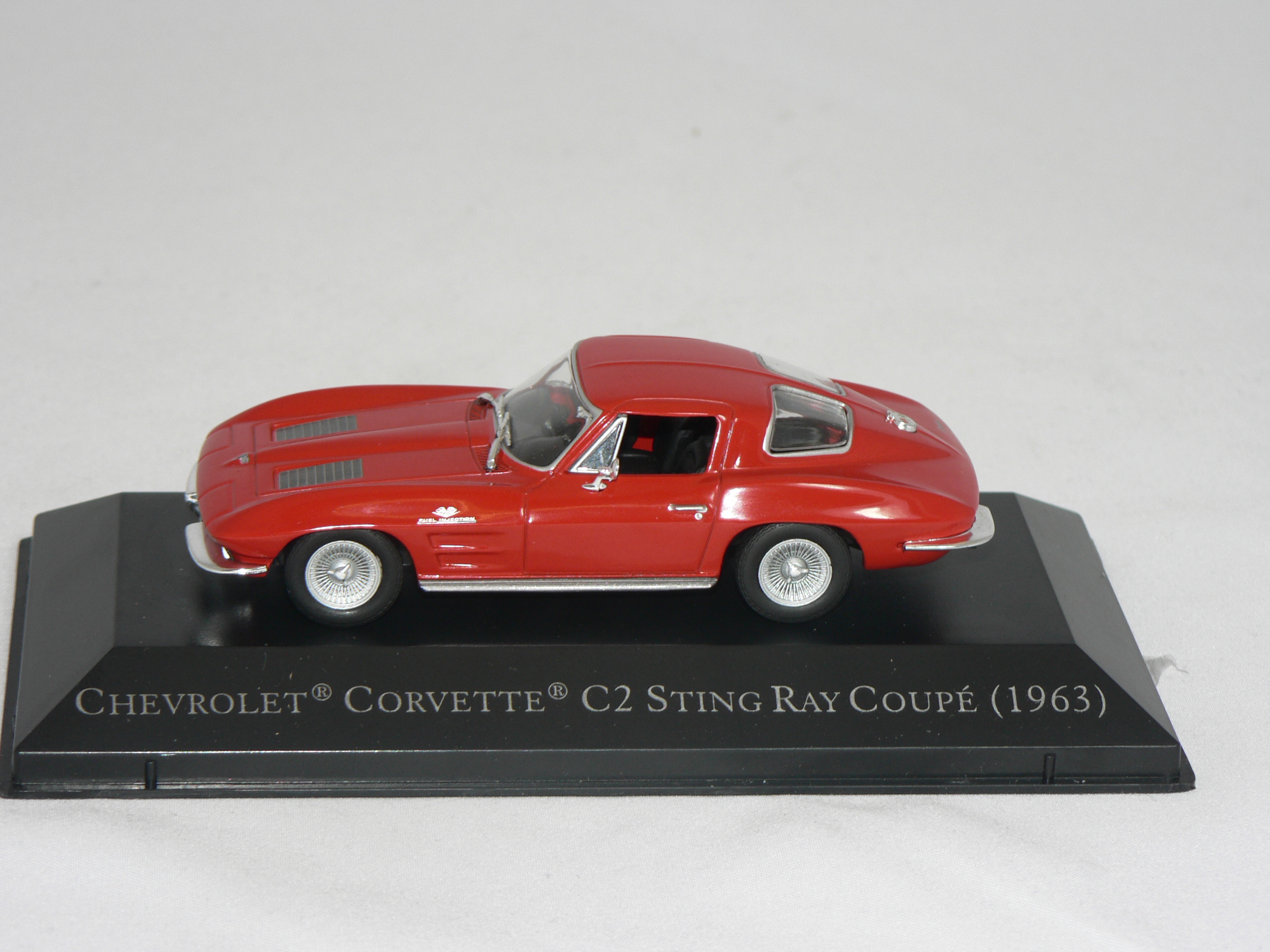 Chevrolet Corvette  C2 Stingray  -1967  1:43  Route 66 - 3