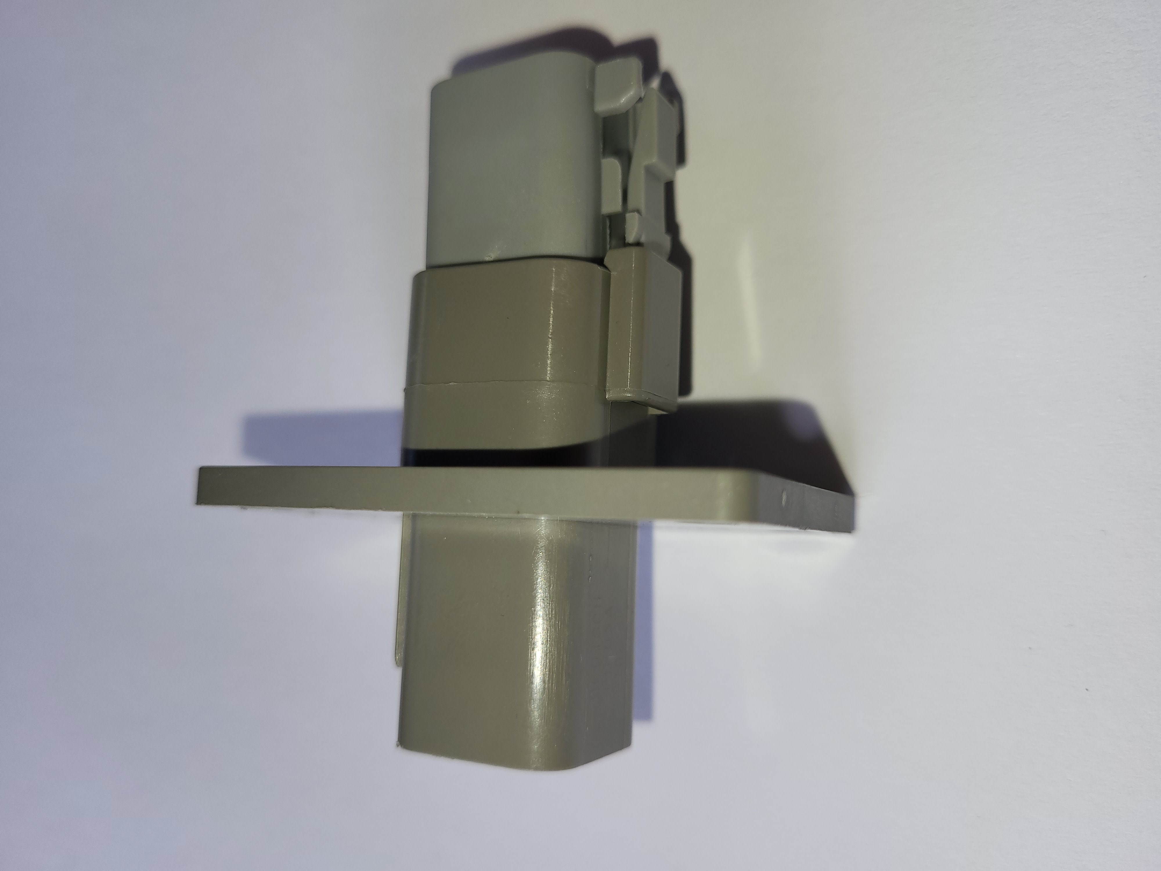 DT, female + male with flange to mount at firewall , 6-pos - 3