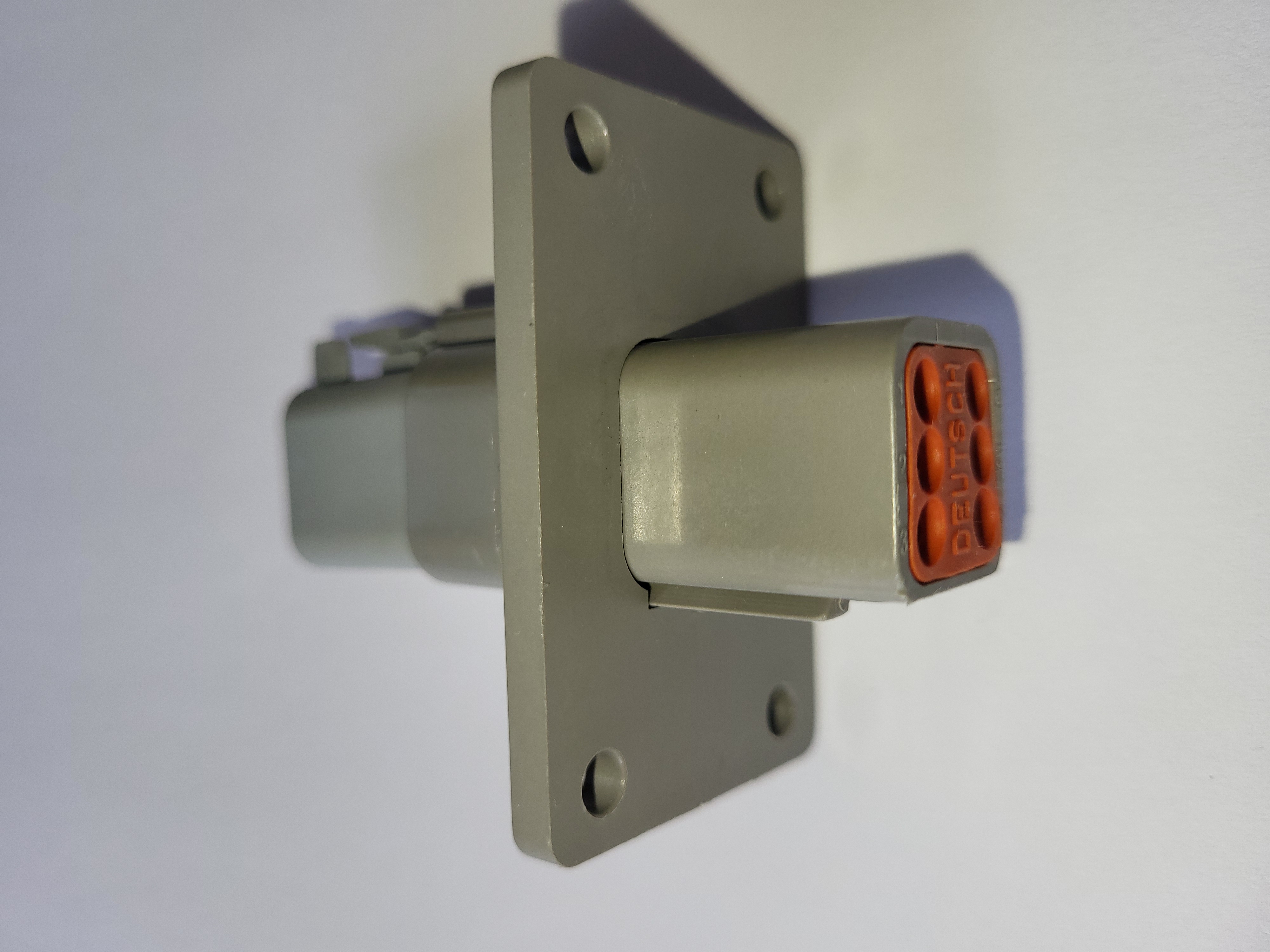 DT, female + male with flange to mount at firewall , 6-pos - 2