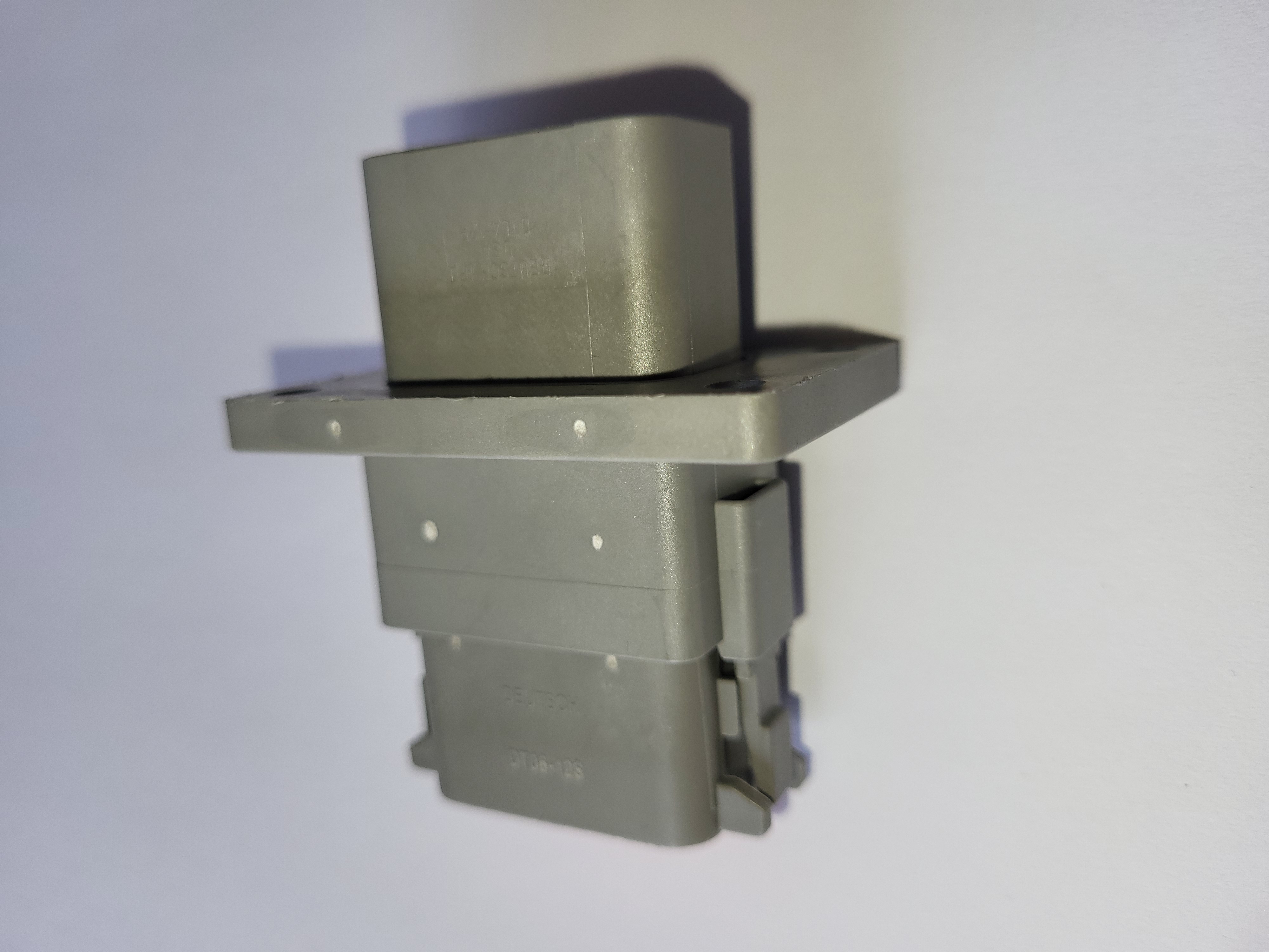 DT, female + male with flange to mount at firewall , 12-pos - 3