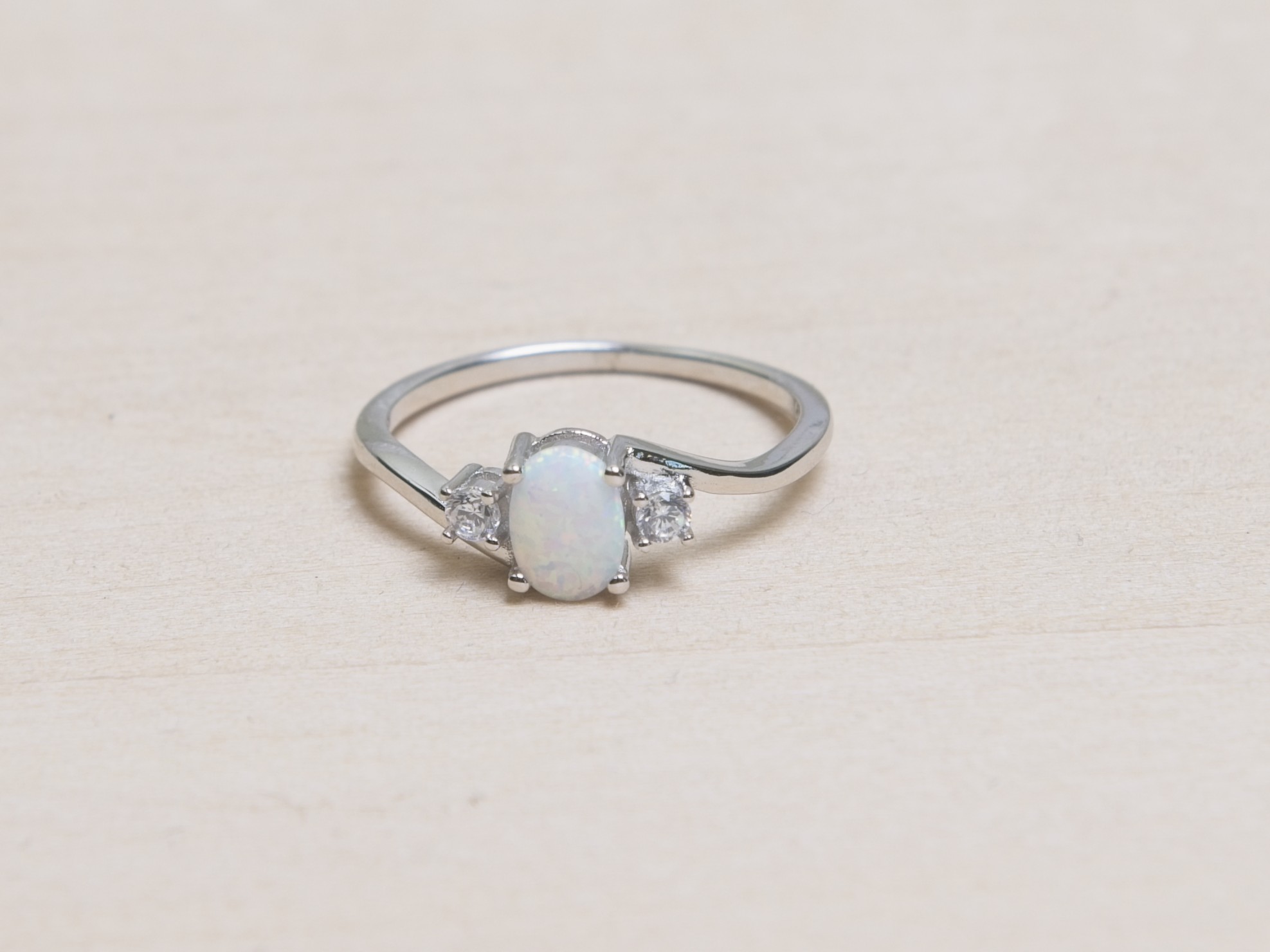 Silverring med opal