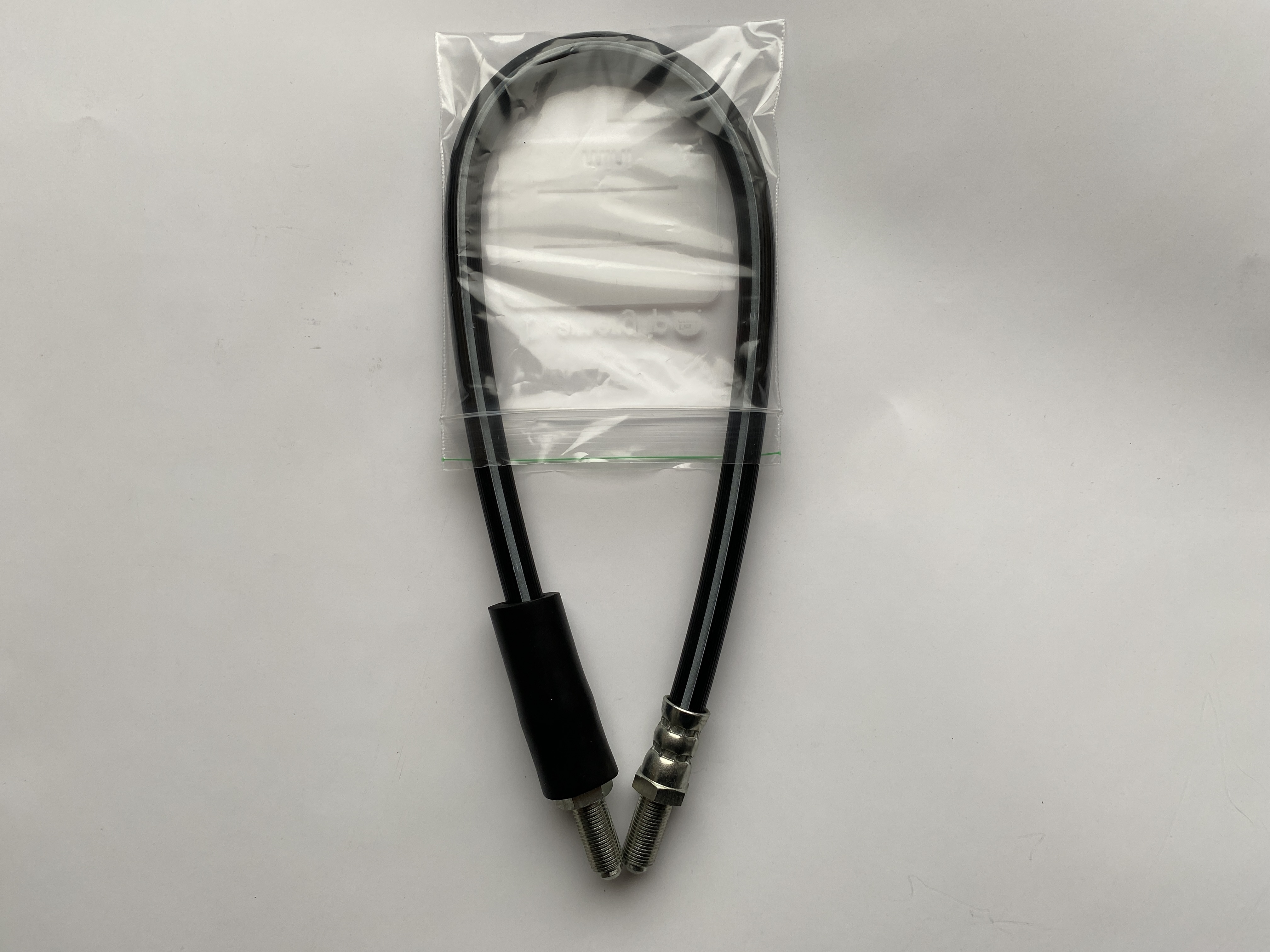 Bromsslang fram Ford Taunus Mk2/Mk3/Cortina Mk4/Mk5 533mm (REPRO)