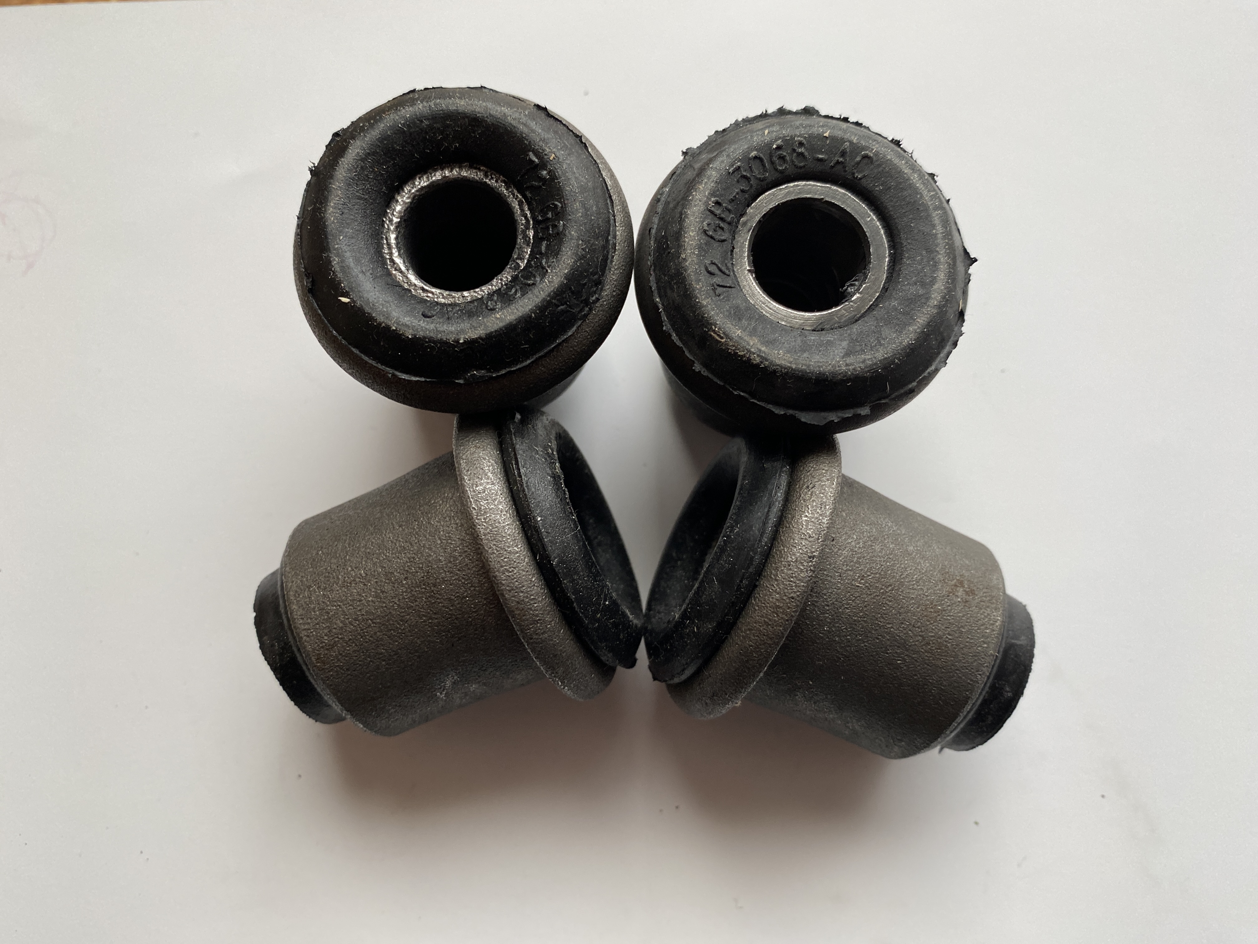 Upper track control arm bush set (x4) Ford Granada  - 3