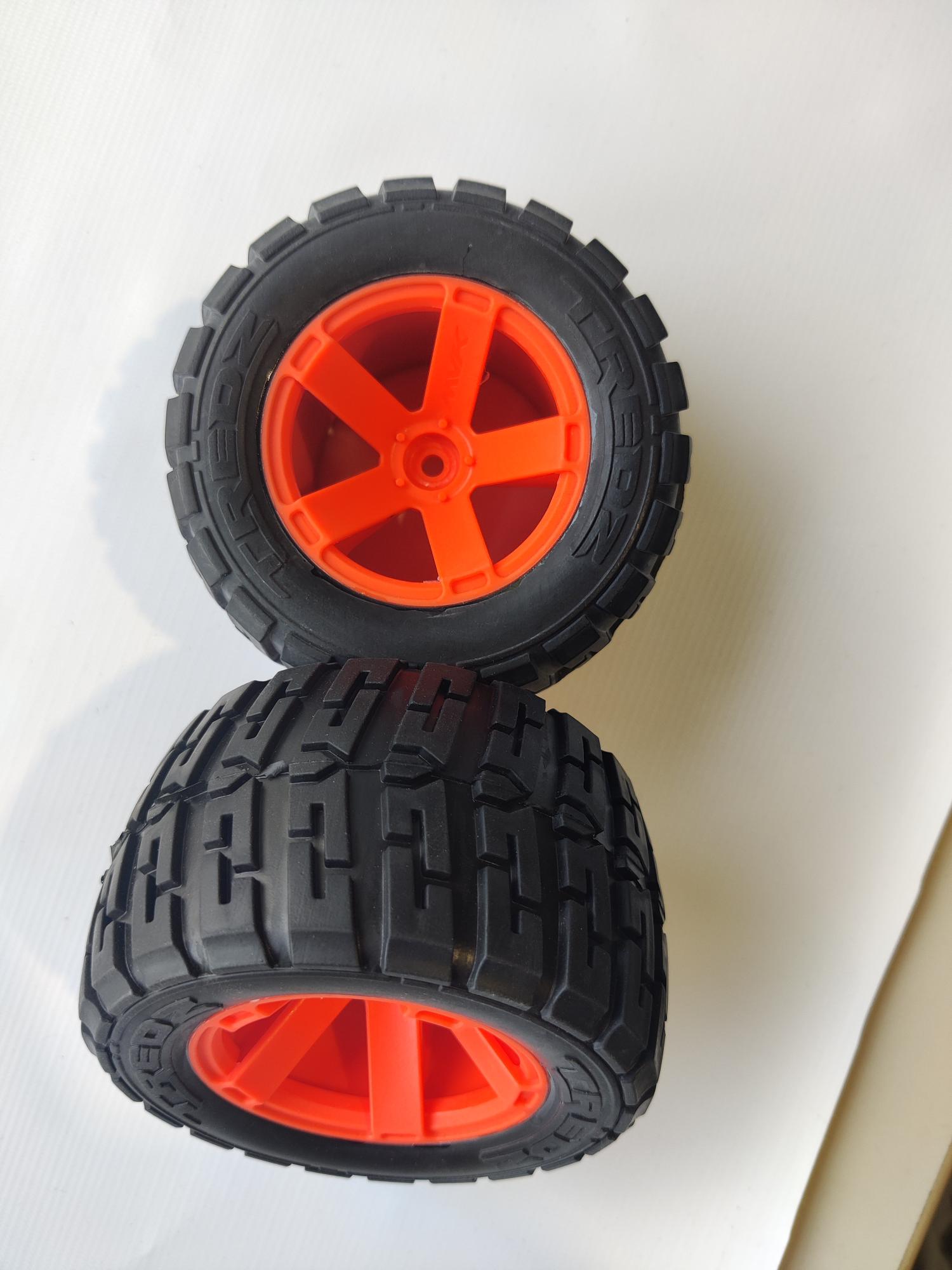 Maverick 150162 - 150181 wheels and tires 4pcs