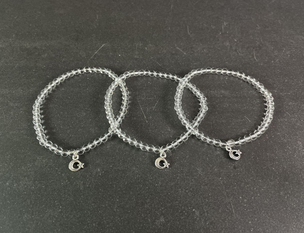 Bergkristall armband med halvmånehänge