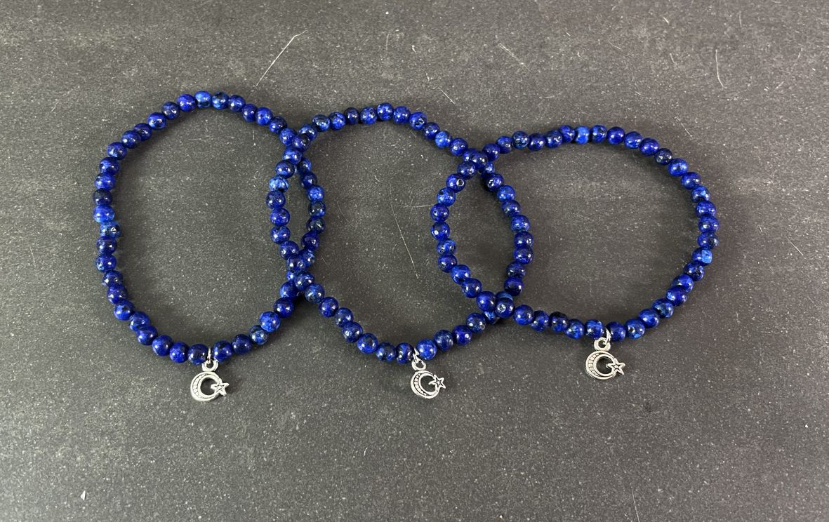 Lapis Lazuli armband med halvmånehänge