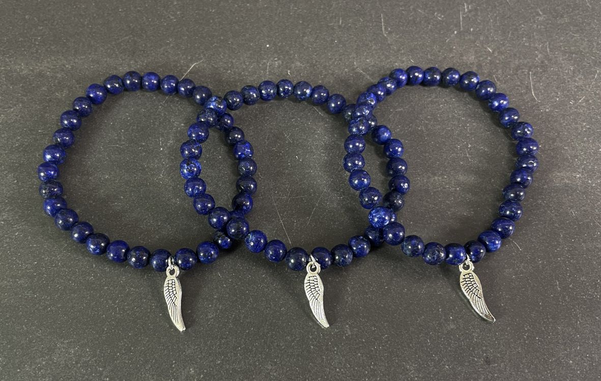 Lapis Lazuli armband med vinge hänge