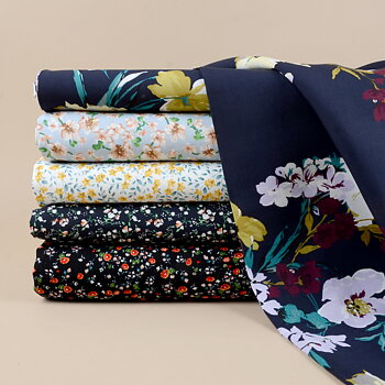 VISCOSE -  FLORALS NAVY