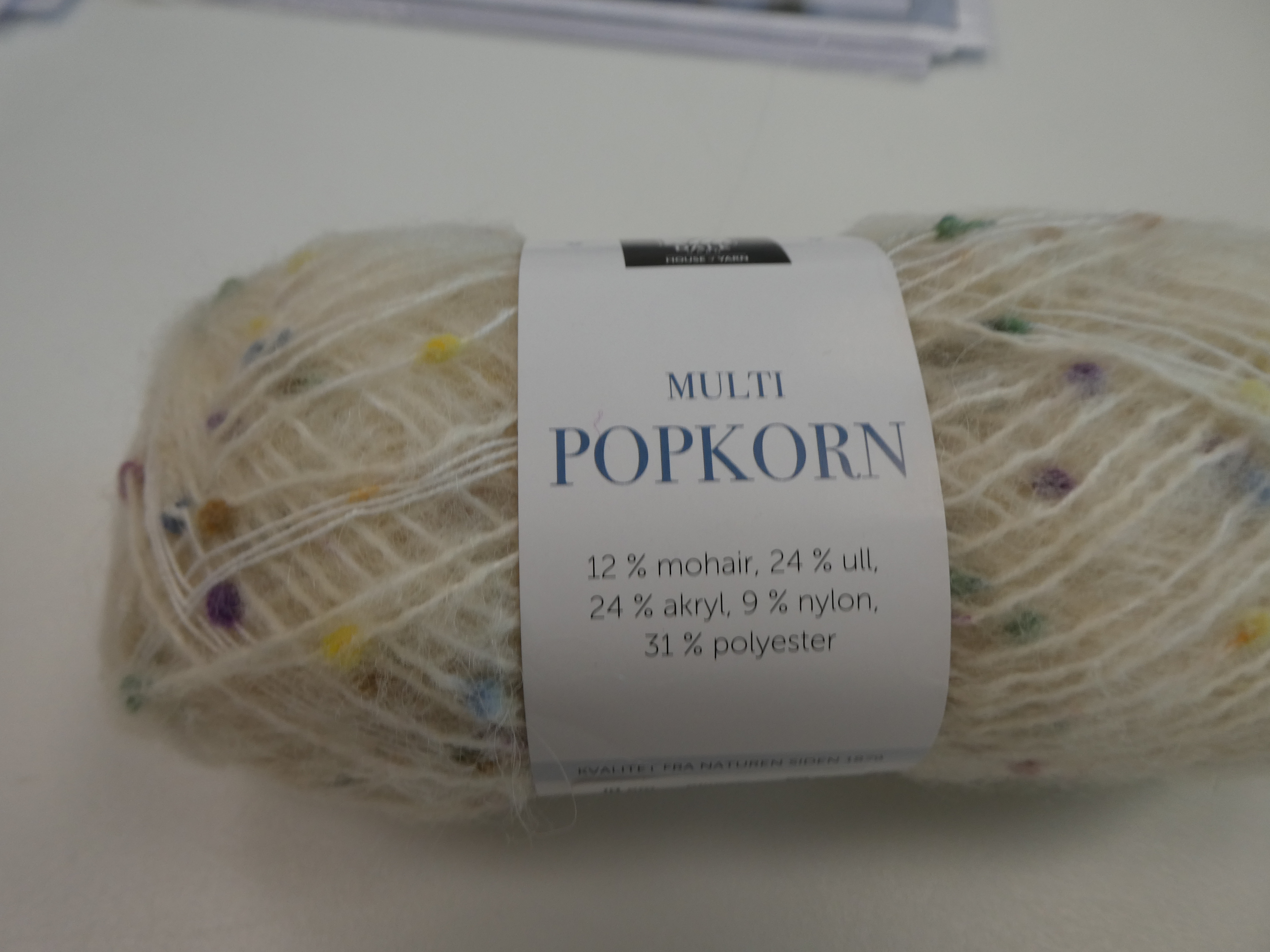 Multi popkorn ett garn från huose of yarn från Norge