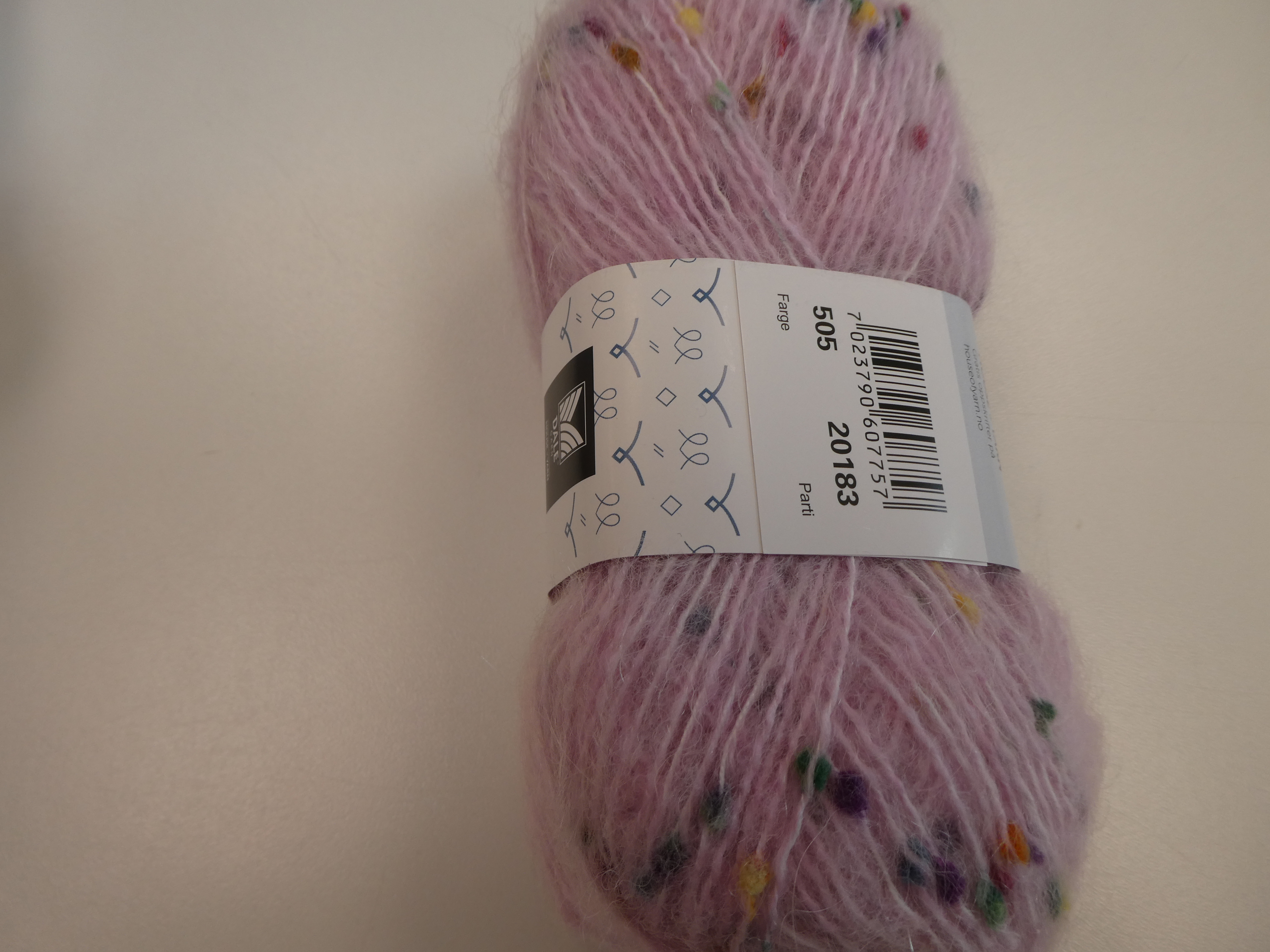 Multi popkorn ett garn från huose of yarn från Norge - 3