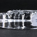 ラース・ヘルステン  喜びの表情をした透明なゾウ  16cm  1964年