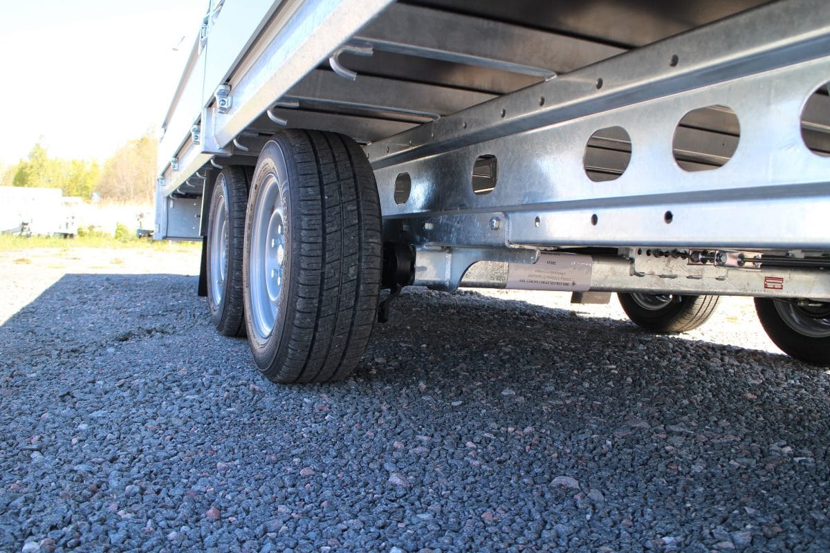 401 x 185 cm  : :  2000 - 2700 - 3000 - 3500 kg - Henra - 7