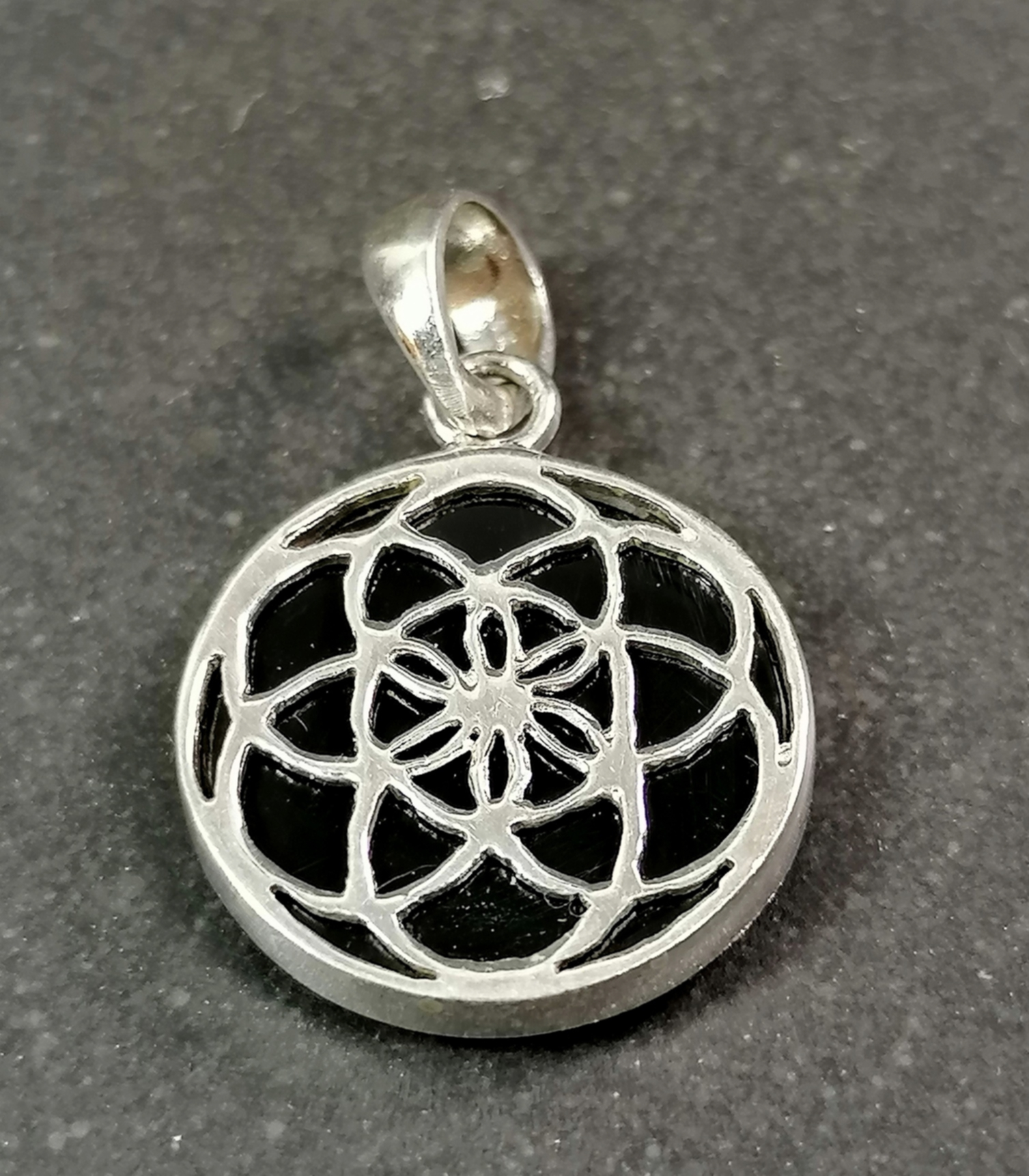 Silver Livets Blomma  i  Svart Onyx - 21 mm