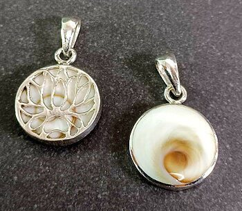 Lotus hänge med Shivas öga och Silver