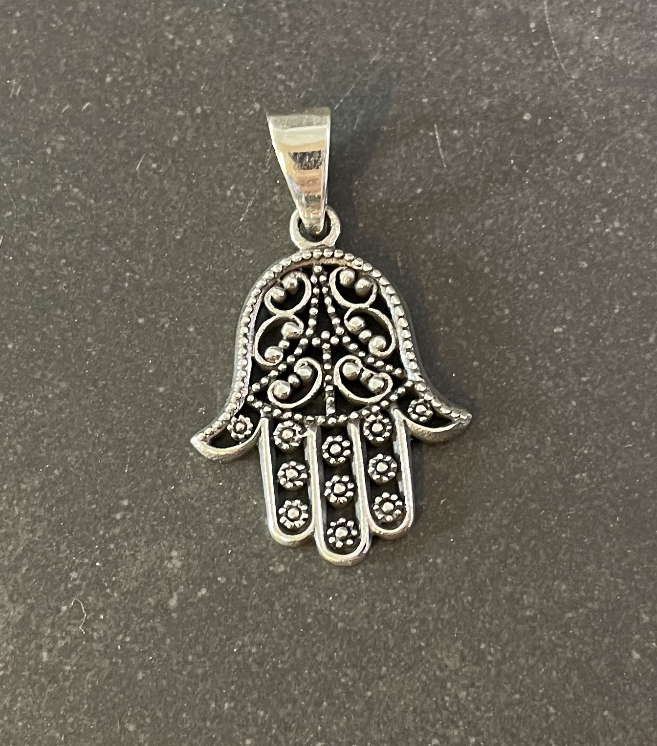 Fatimas hand hänge i silver