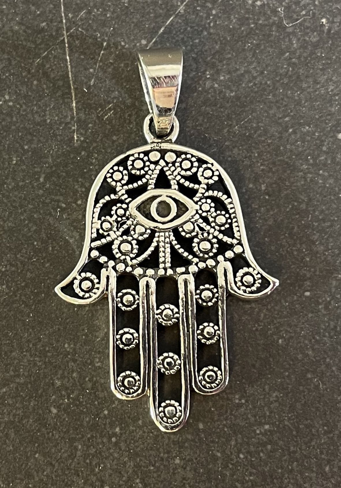 Fatimas hand hänge i silver