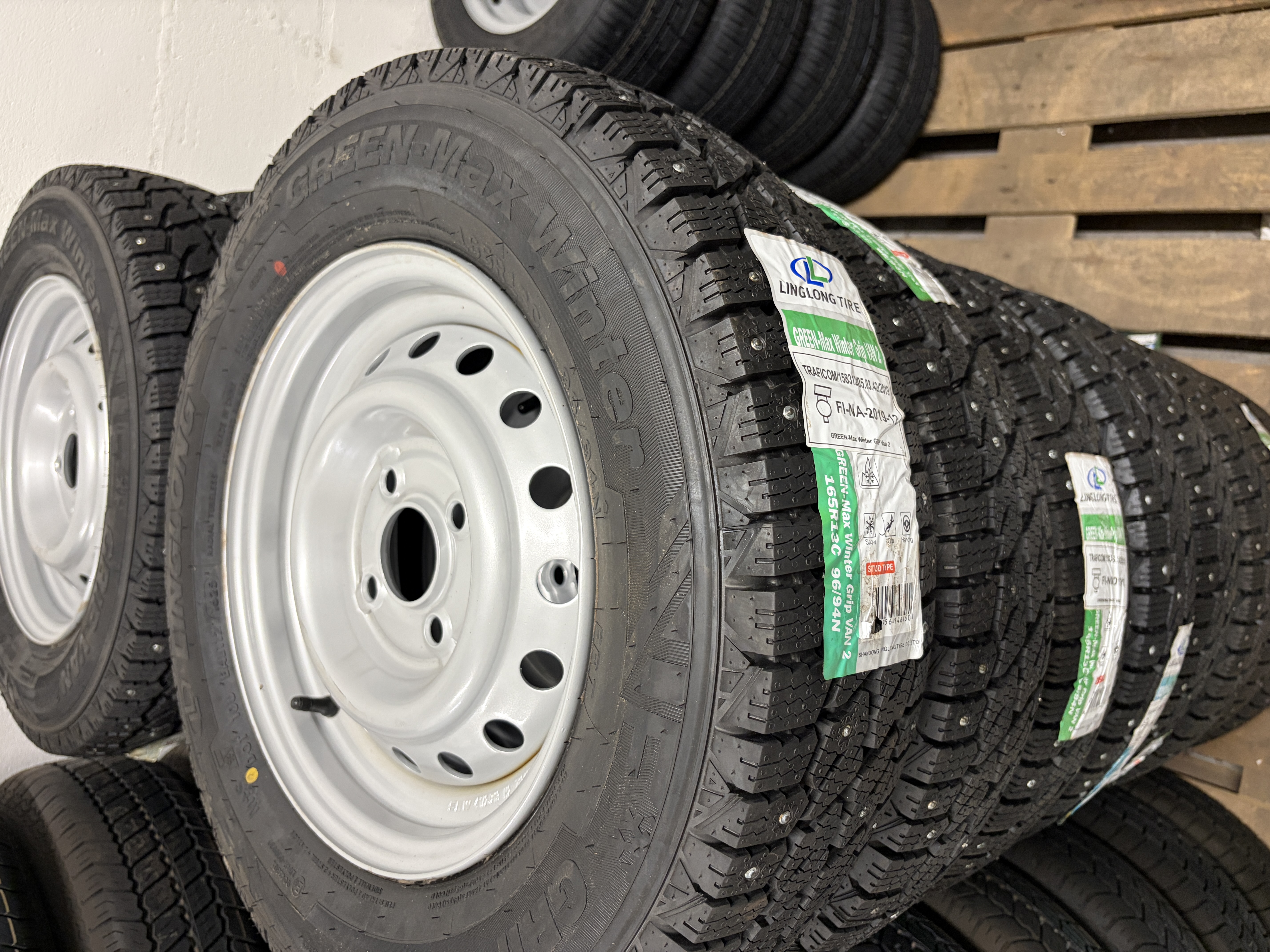 Dubbhjul 165/80 R13 C8 4 bult - 2