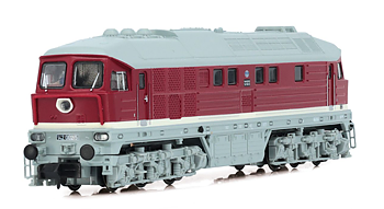 DR, diesel locomotive 142 002-5, red with grey roof, ep. IV, with DCC sound decoder