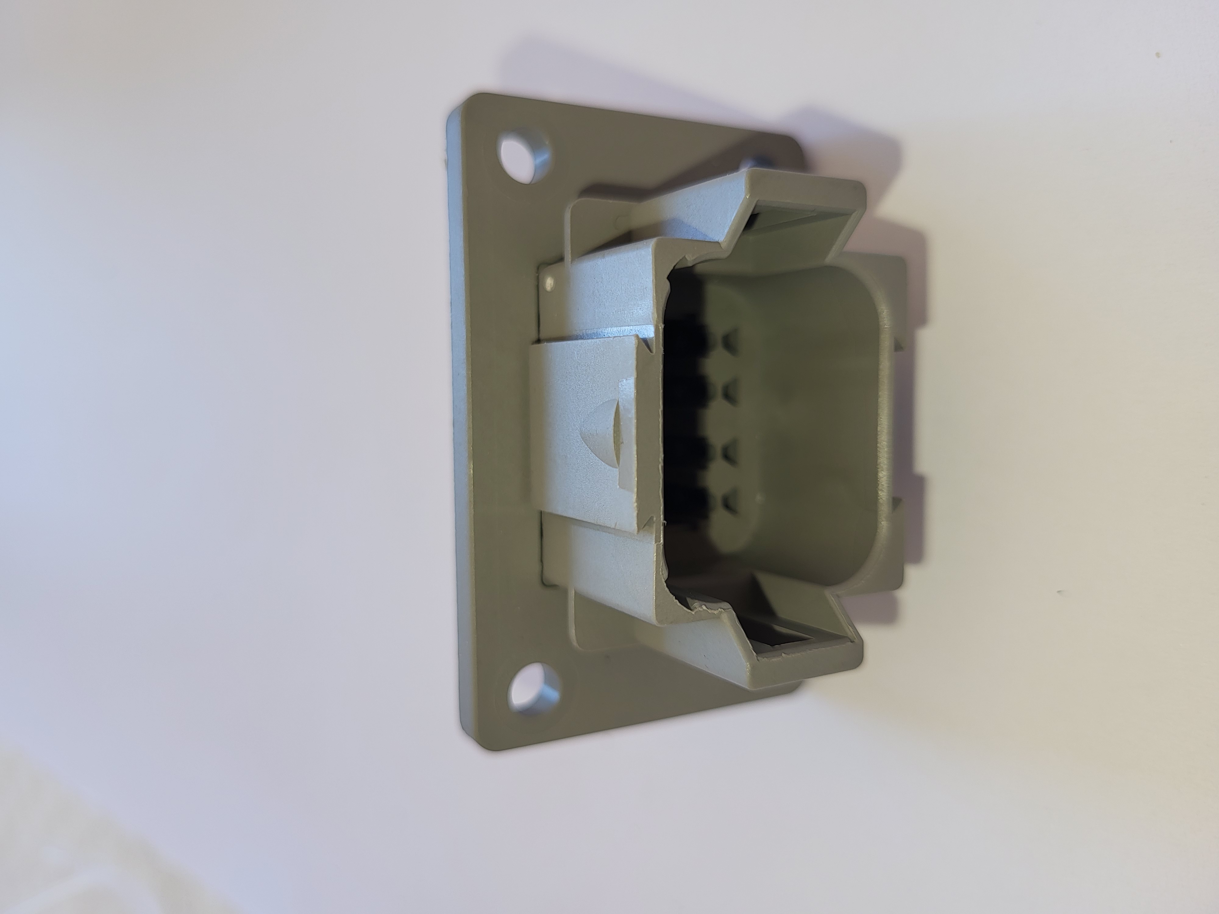 DT, female + male with flange to mount at firewall , 8-pos - 3