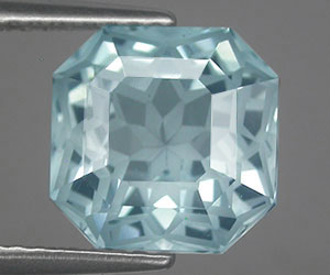 Impresionante piedra preciosa de topacio azul suizo natural de talla octágono de 4,39 quilates