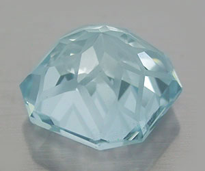 Impresionante piedra preciosa de topacio azul suizo natural de talla octágono de 4,39 quilates - 2