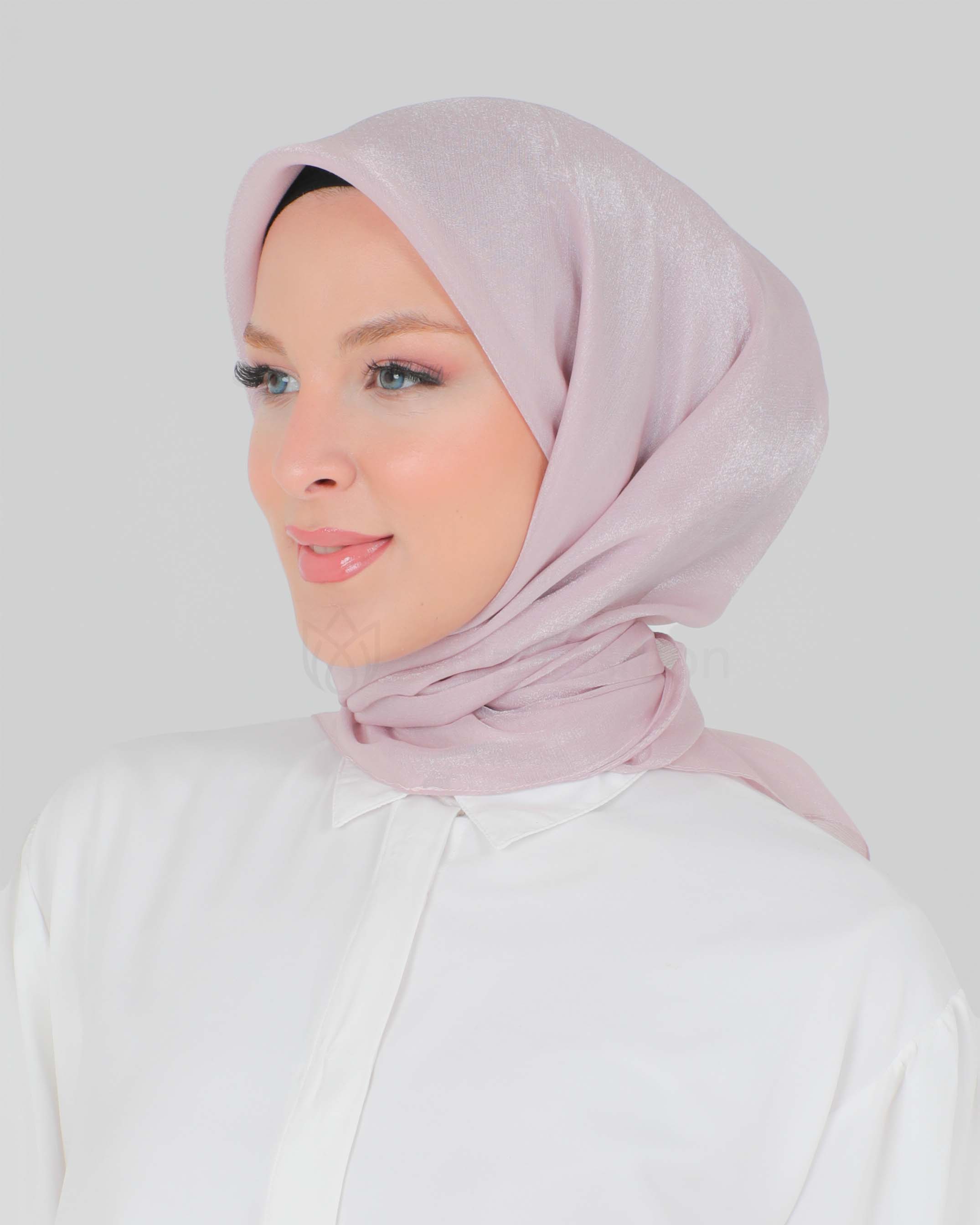 Hijab - Square shiny - Light pink