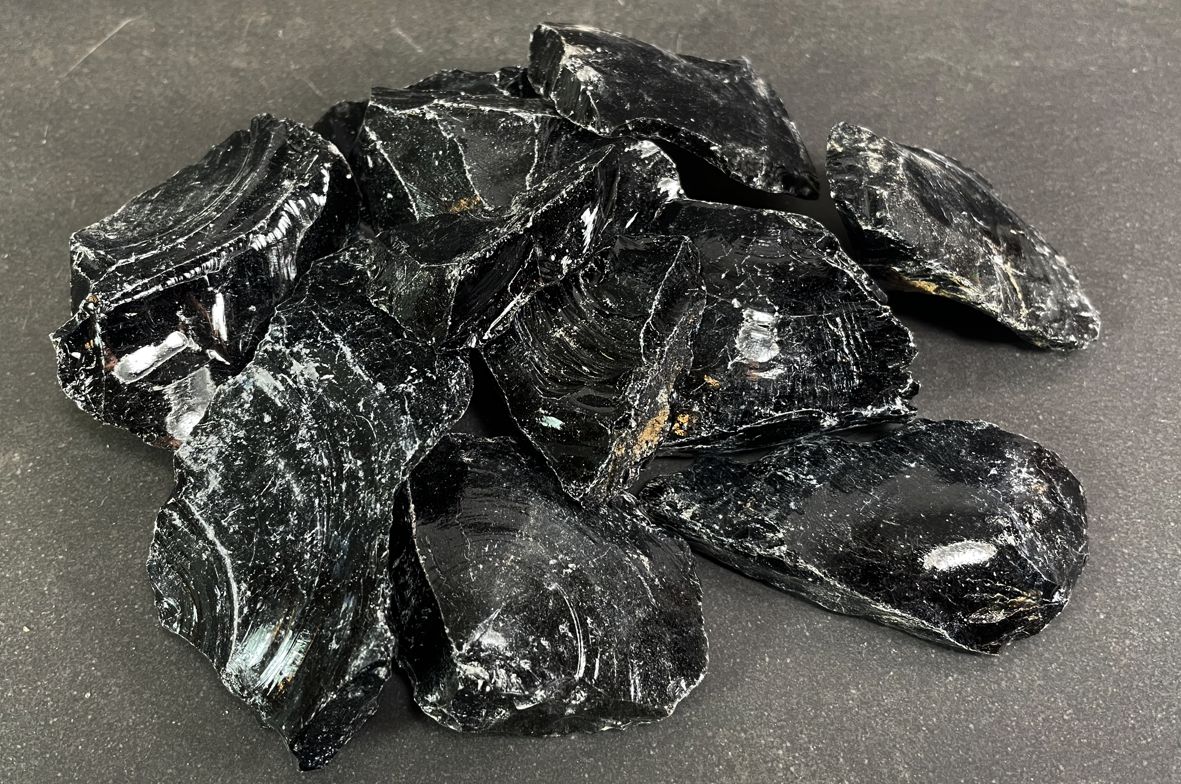 1 kg svart obsidian 