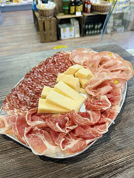 Delikatessbricka Emilia-Romagna