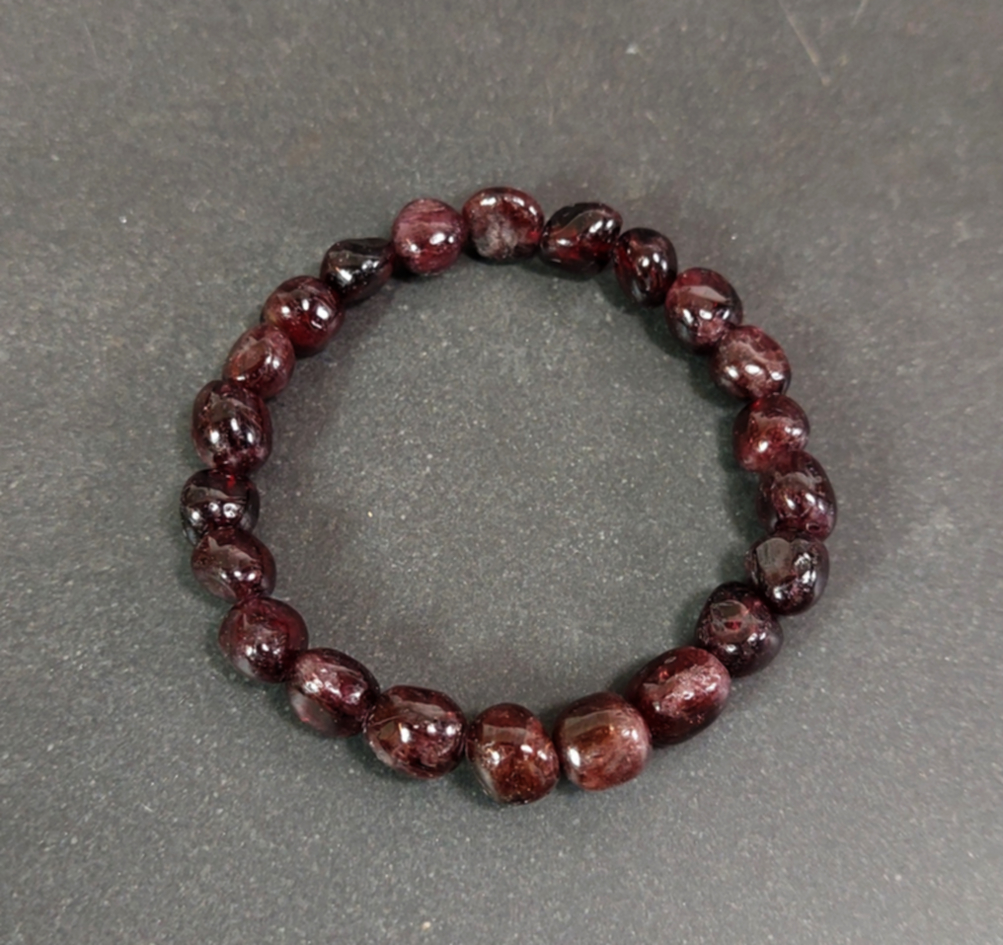 Granat armband -  Trumlad Sten Form