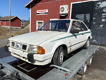 Ford Escort - Reservdelsbil (säljes i delar)