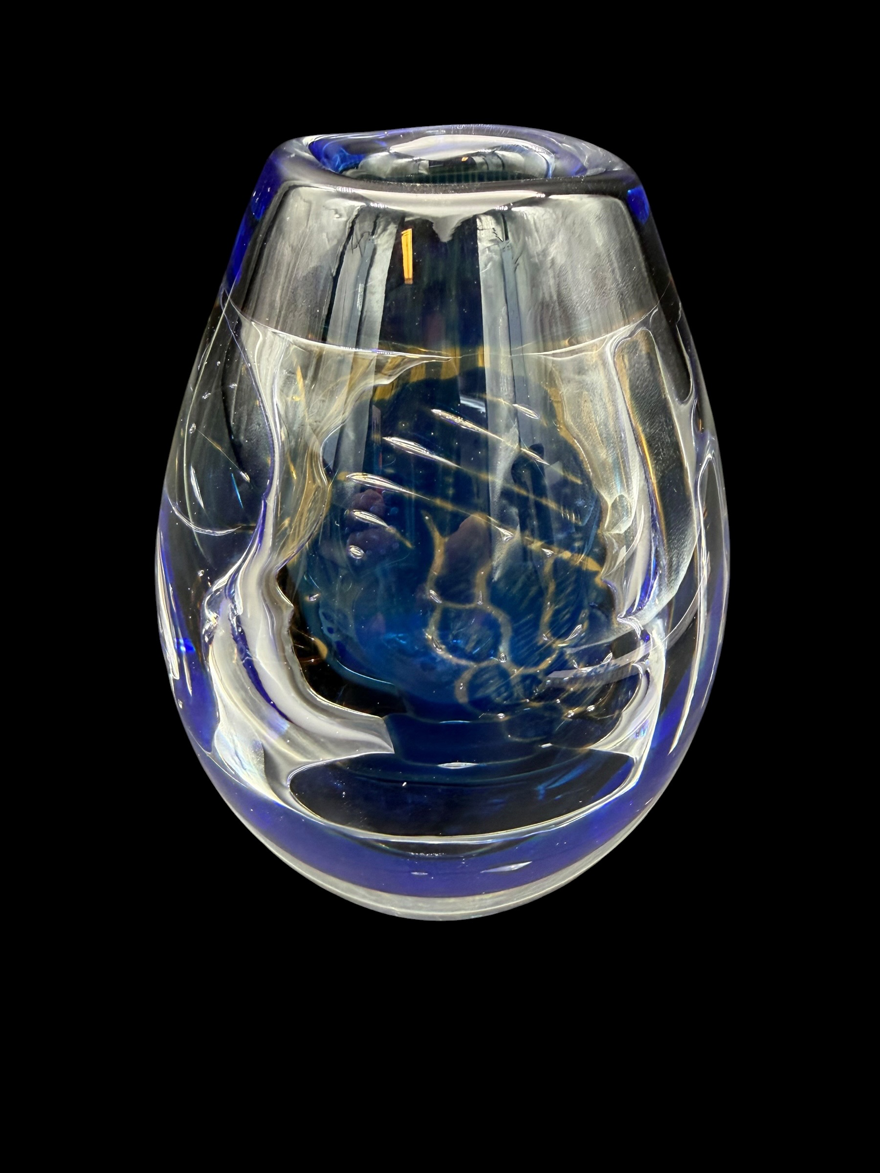 Orrefors  Edvin Öhrström ”The girl with the dove” large ariel vase