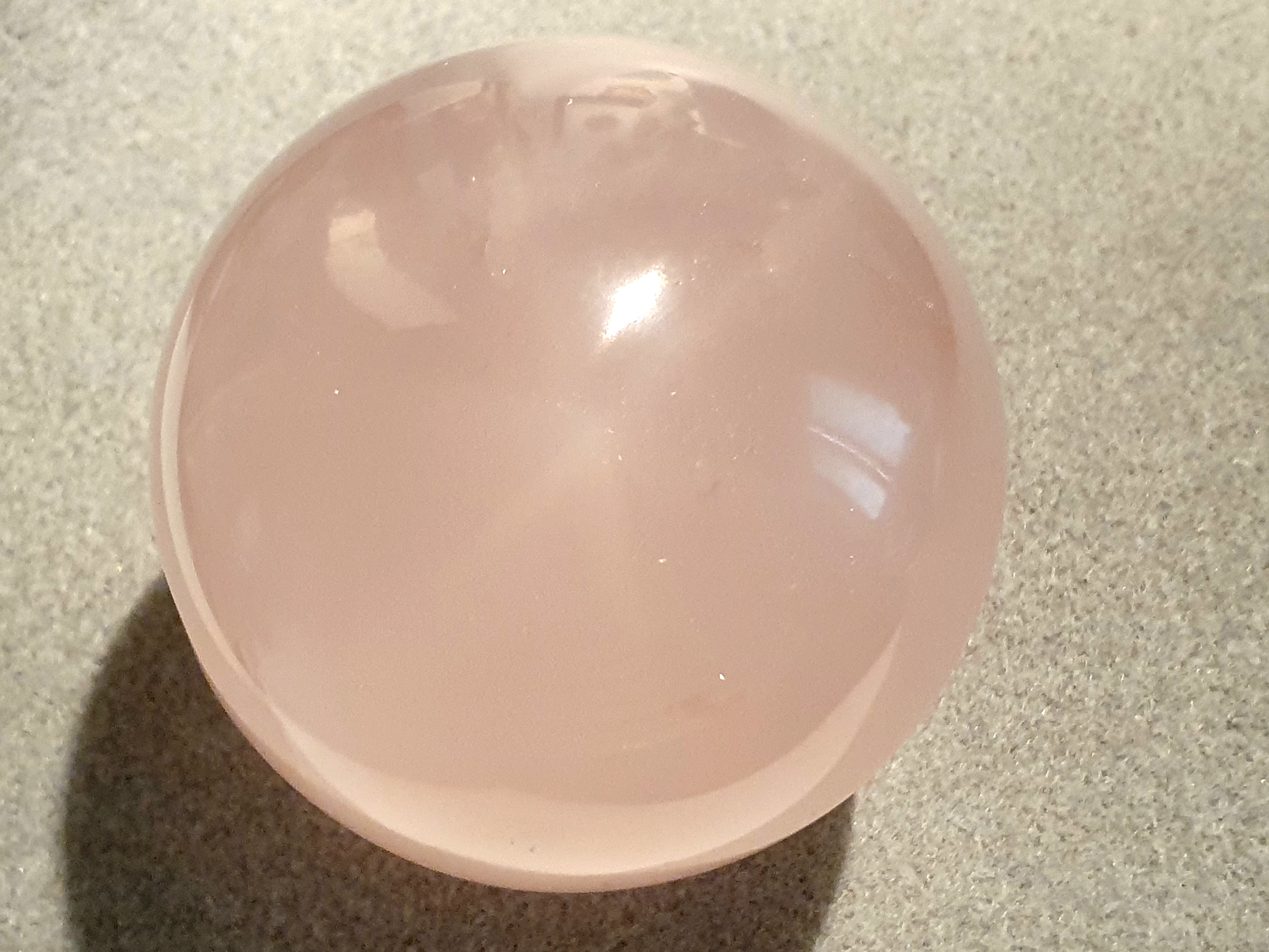 Star rose quartz ball diam. approx. 7,5cm. Madagskar (incl. stand)