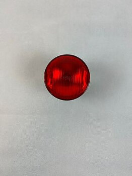 Röd baklampa Carthago 