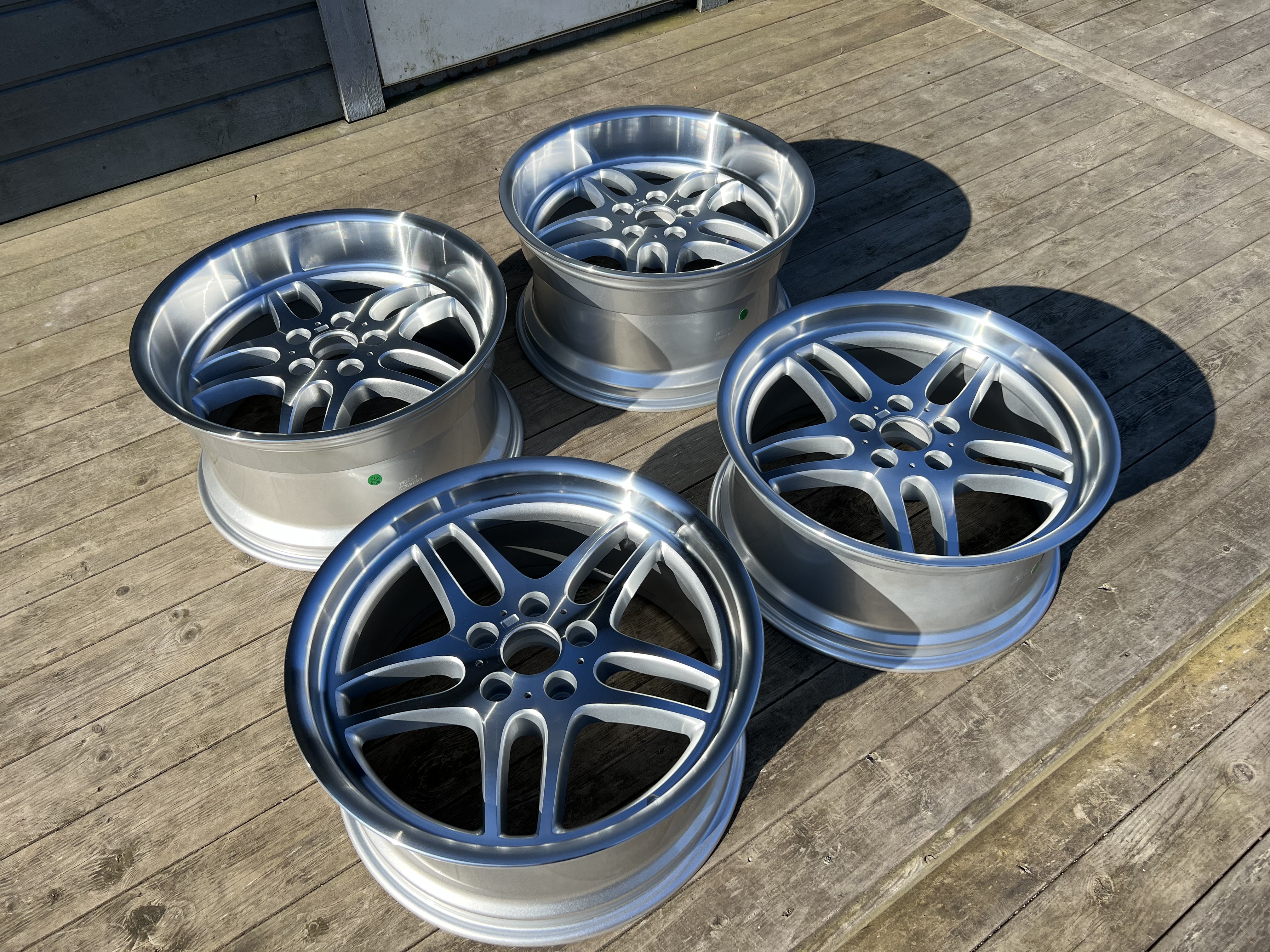 18" M Parallell Silver/pol 5x120 - 7