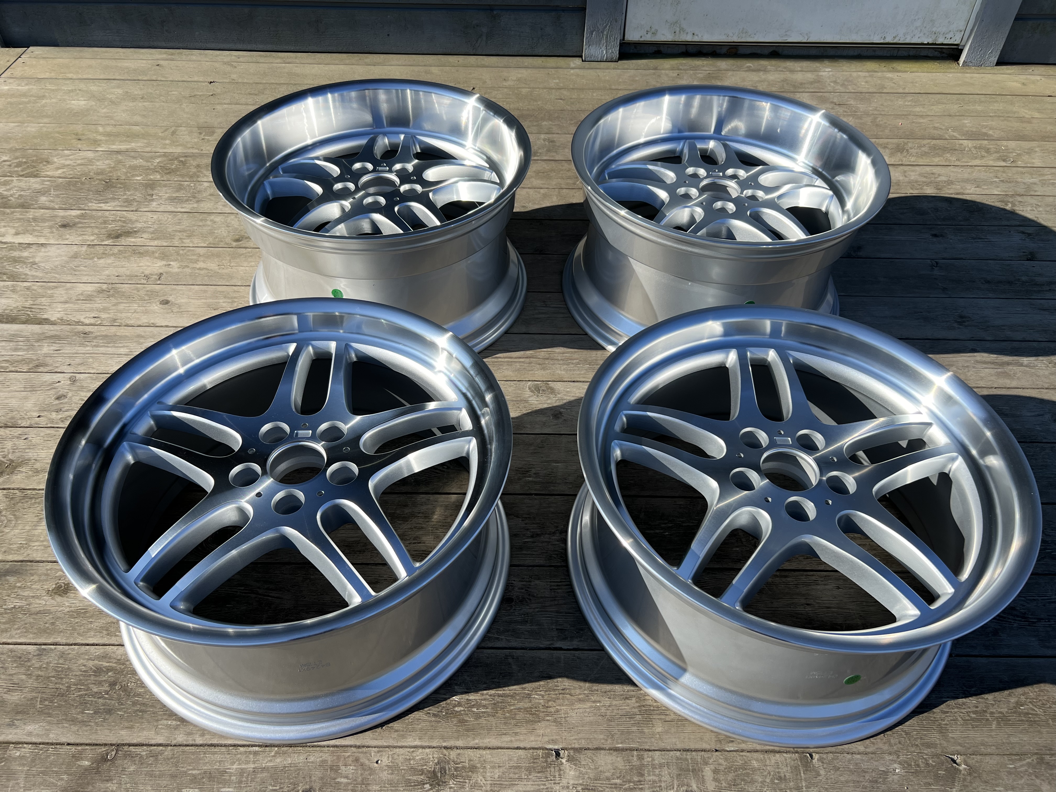 18" M Parallell Silver/pol 5x120 - 4