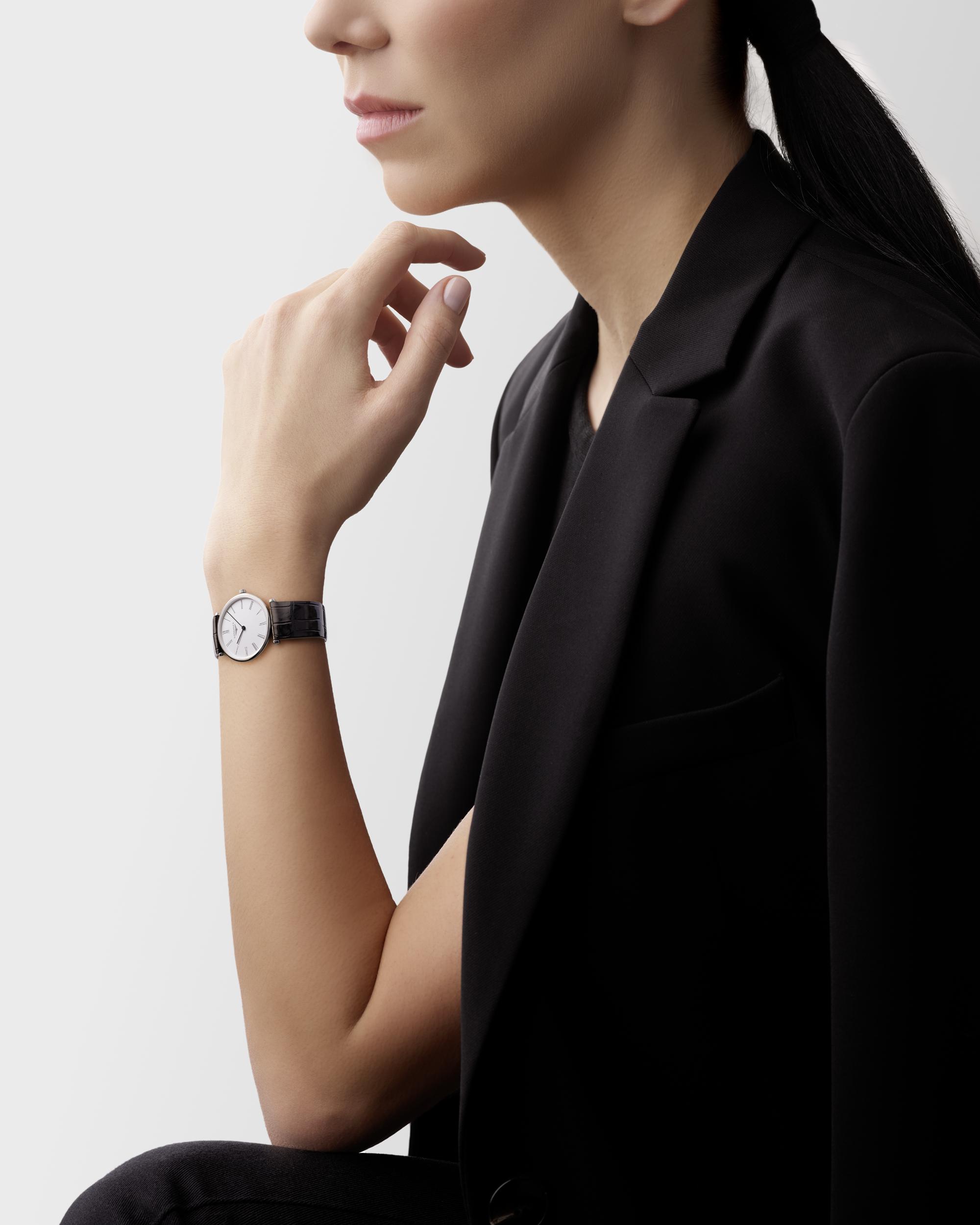 L4.512.4.11.2 Longines La Grande Classique 29 med romerska siffror